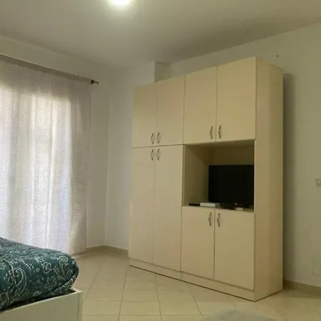30 Meters From The Sea 公寓 Vlorë
